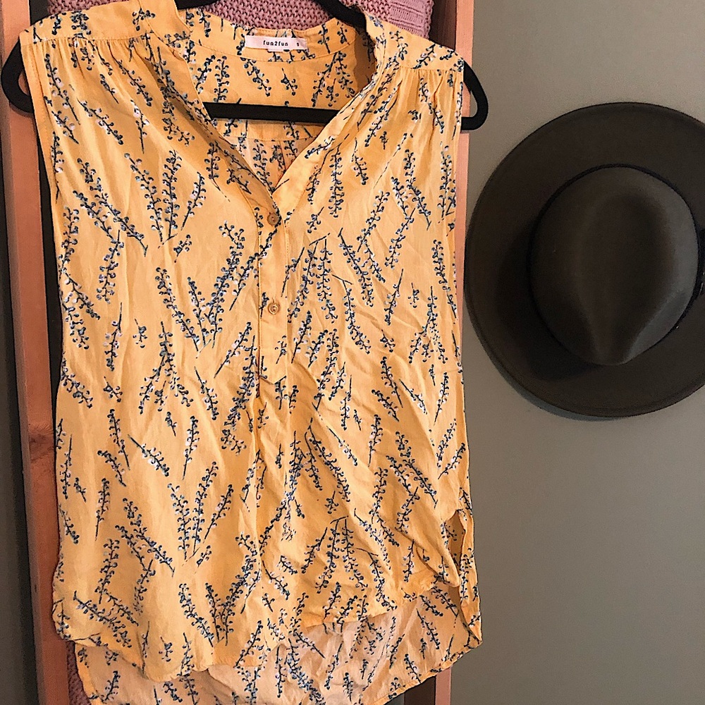 Fun2fun Floral Sleeveless Top